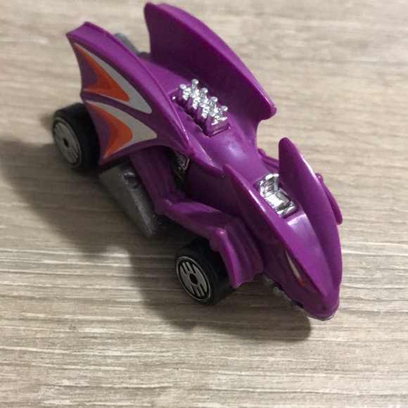 1985 Hot Wheels Speed Demons Purple Bat Dragon Racing Car Collectible Malaysia - Picture 1 of 6